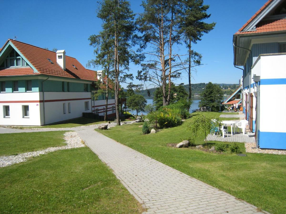 Apartman Riviera Apartment Lipno nad Vltavou Luaran gambar
